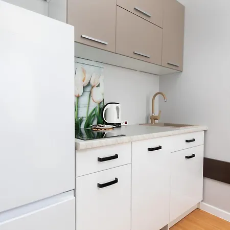 Апартаменти Kolobrzeg Apartament Towarowa By Renters