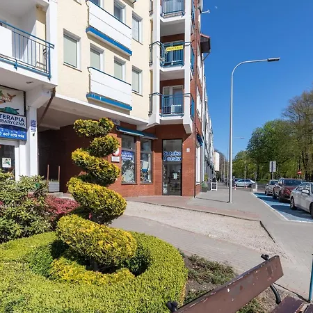 Kolobrzeg Apartament Towarowa By Renters * Колобжег